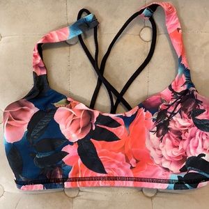 Lululemon sports bra